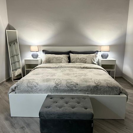 Apartmán Trento House Zona Stazione Centro Storico Parma Exteriér fotografie