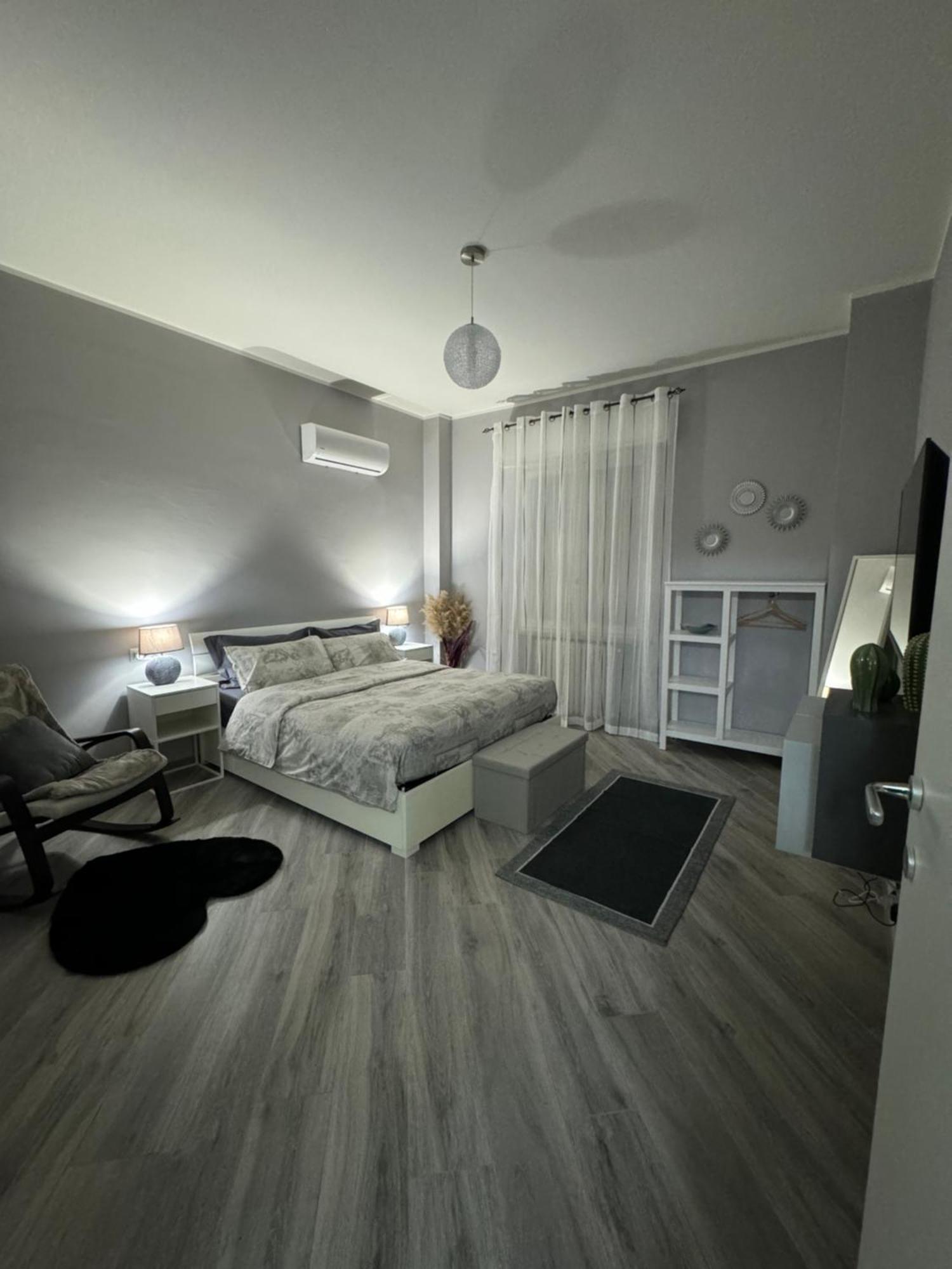 Apartmán Trento House Zona Stazione Centro Storico Parma Exteriér fotografie
