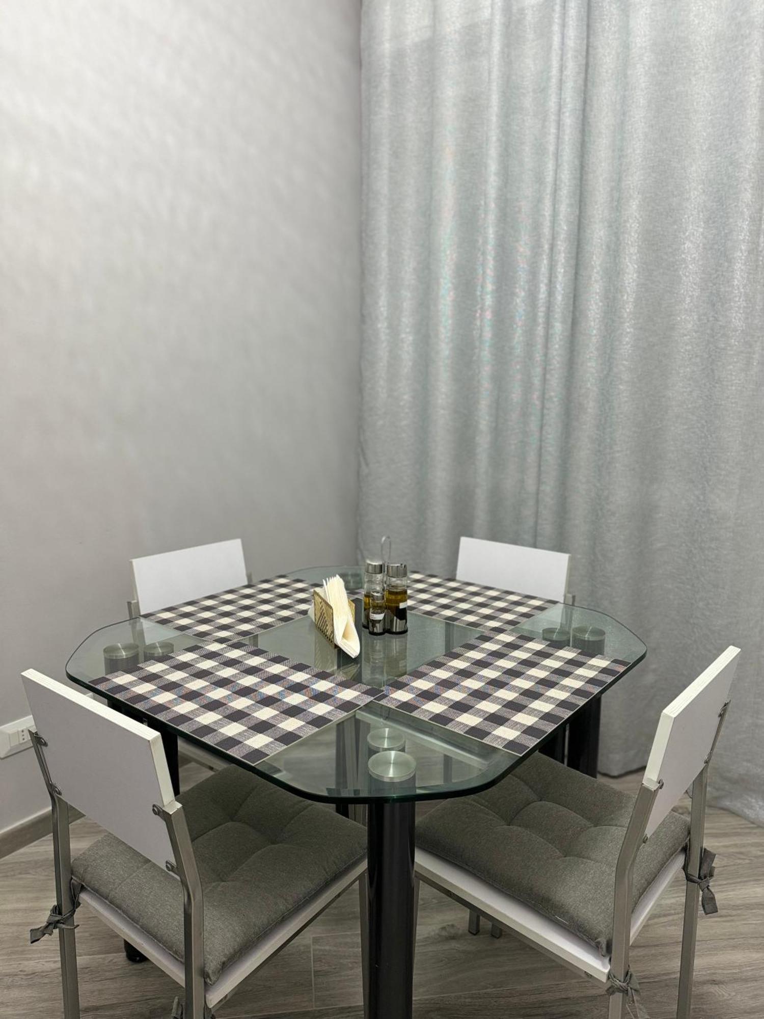 Apartmán Trento House Zona Stazione Centro Storico Parma Exteriér fotografie
